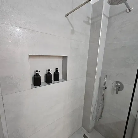 Celiku Appartement Golem (Tirana)