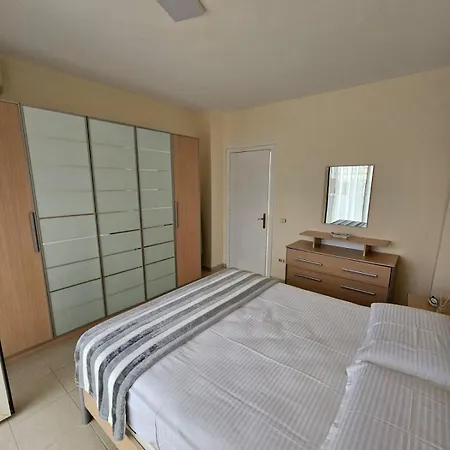 Celiku Appartement *