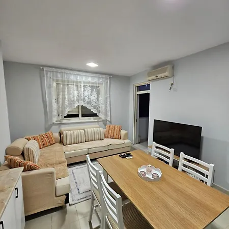 Celiku Appartement Golem (Tirana)